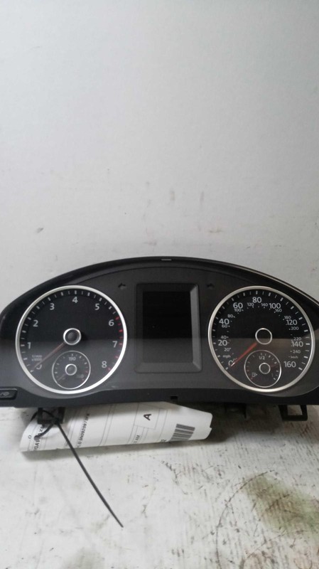 2015 Volkswagen Tiguan Speedometer Gauge OEM White 5N0920973HX 100k Miles