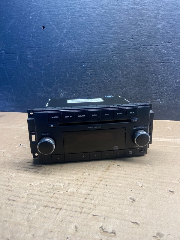2009 to 2013 Volkswagen Routan Radio CD Player MY GIG Screen ae2424 DG