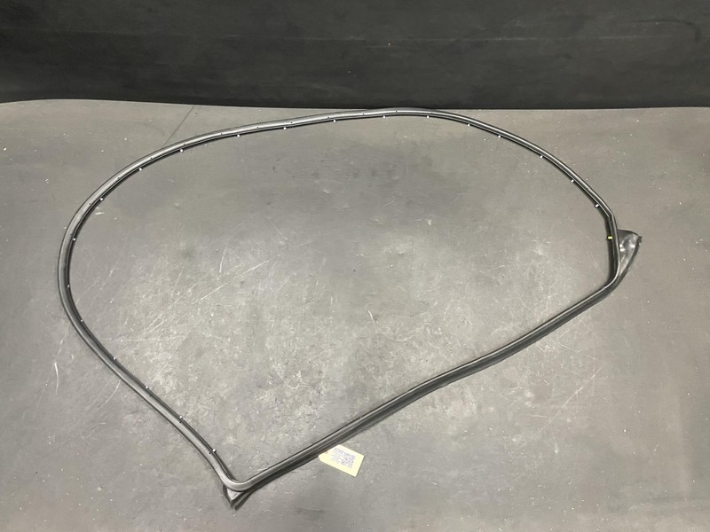 Front Right Door Weatherstrip 2018 Acura MDX 72310-TZ5-A11 2017 2019 2020