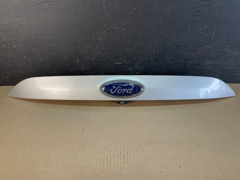 2013 to 2016 Ford Escape Rear Trunk Molding with Camera Oem ae3422 DG