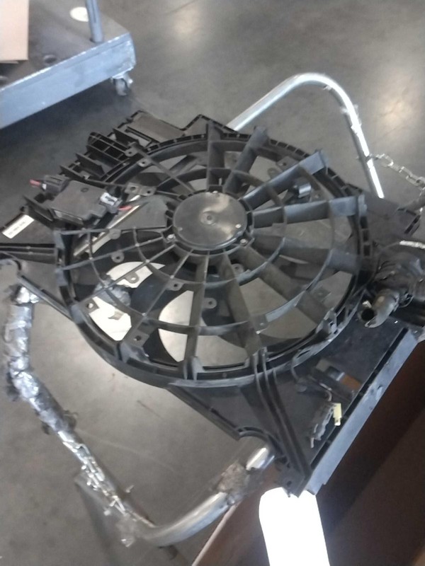 2017 Jaguar XE Engine Cooling Fan Motor OEM GX738C607AE 72000 Miles