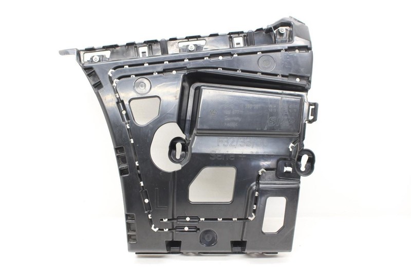 2014-2016 BMW 435i Convertible Driver Left Rear Bumper Guide Bracket