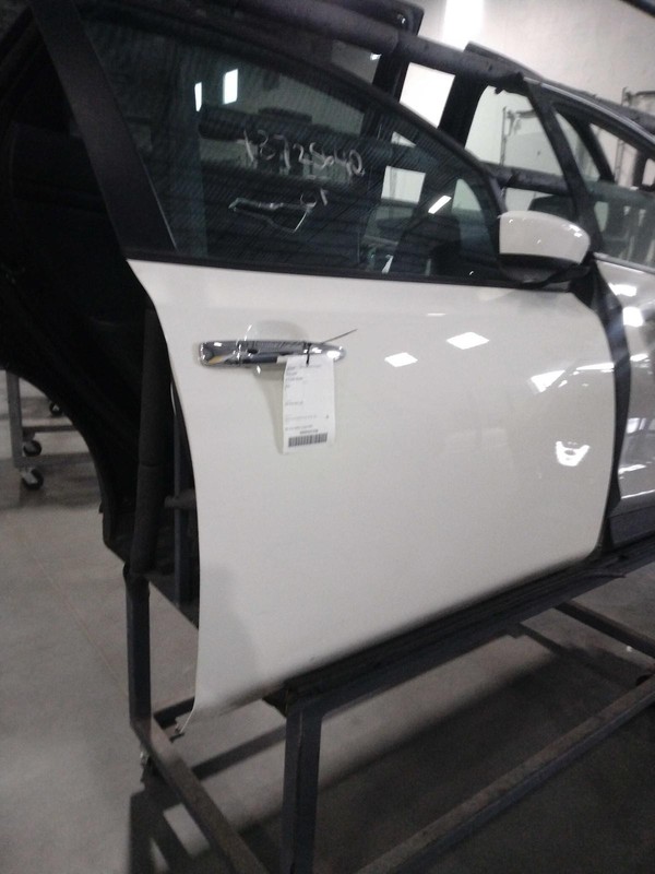 2023 Nissan Leaf Right Door White 4DR HTBK OEM Used Part 379362