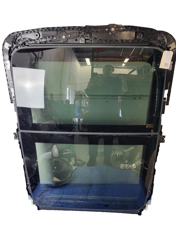 Used Oem NISSAN Sunroof Sun Roof for 2022 Pathfinder Platinum 3.5L 2WD
