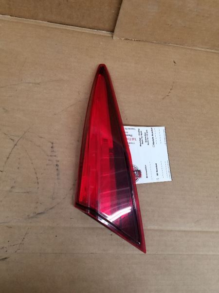 Passenger Tail Light Sedan Decklid Mounted Fits 16-19 CIVIC 255411