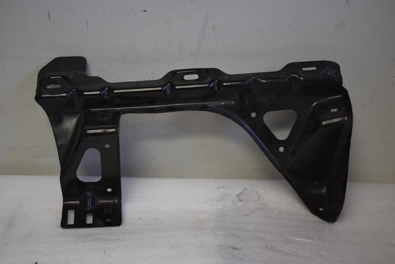 2013-2014 CHEVROLET SILVERAD 2500 3500 RADIATORO CORE SUPPORT BRACKET LEFT OEM