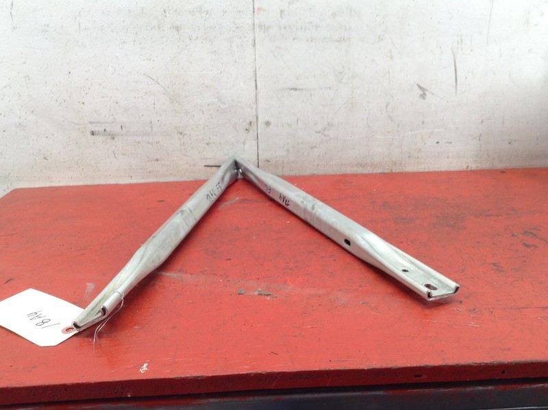 17-19 AUDI A4 LEFT / RIGHT DASH REINFORCEMENT STRUT BRACE BAR SET OEM