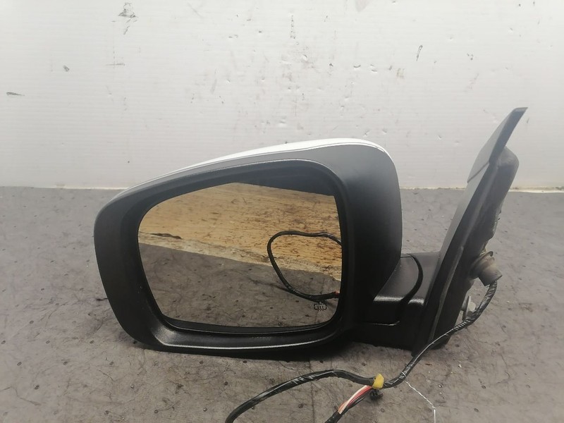Driver Side View Mirror Power Painted Fits 11-16 TOWN & COUNTRY 1548505