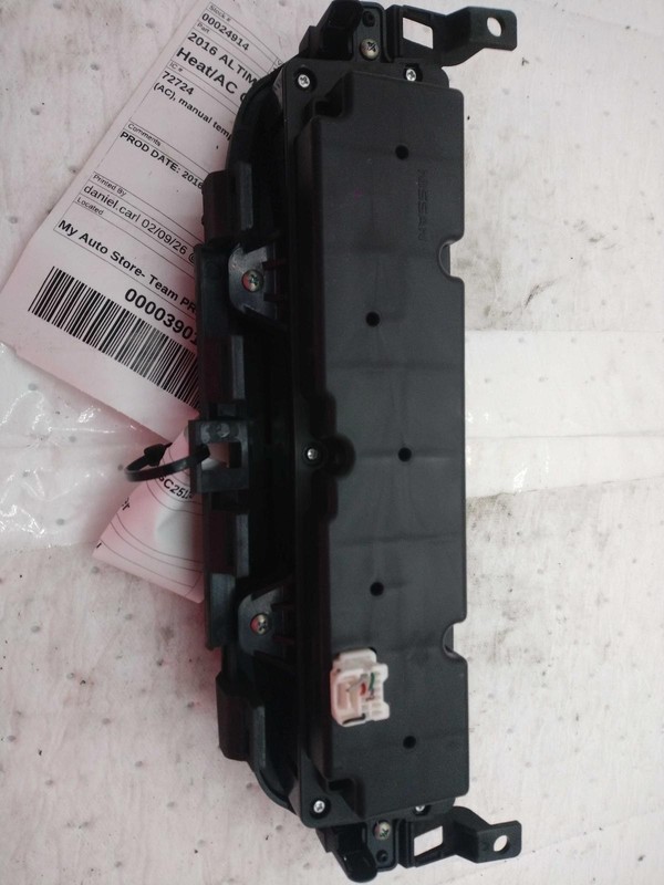 Used A/C Selector Switch fits: 2016 Nissan Altima AC manual temperature control