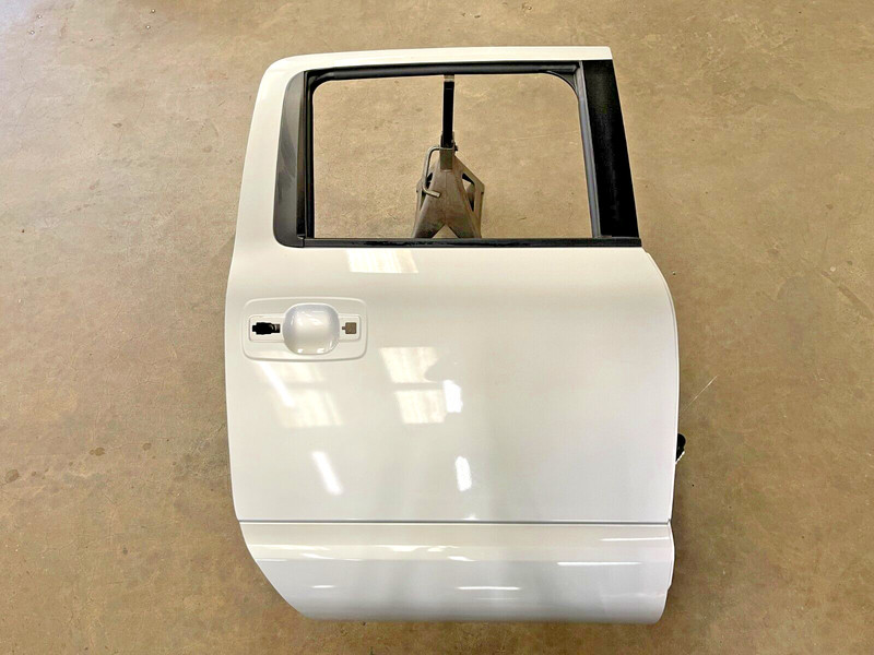 ⭐2017-2024 NISSAN TITAN REAR RIGHT PASS SIDE DOOR SHELL PANEL SILVER LOT2572