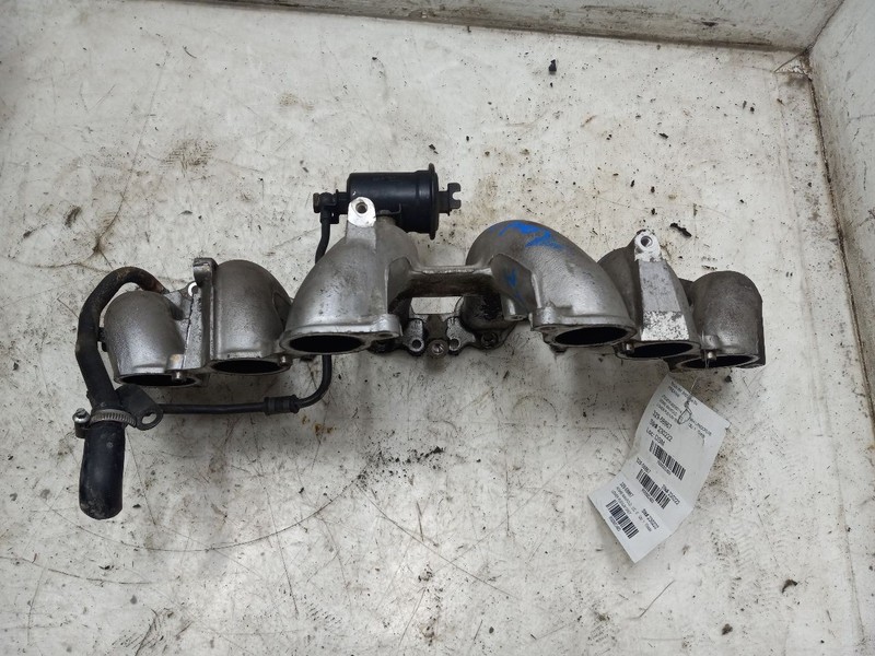 93-98 TOYOTA LAND CRUISER 4.5L INTAKE MANIFOLD LOWER PLENUM ONLY