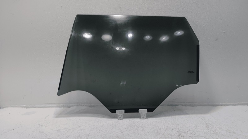 2021-2025 NISSAN ROGUE REAR LEFT DRIVER SIDE DOOR PANEL WINDOW GLASS OEM