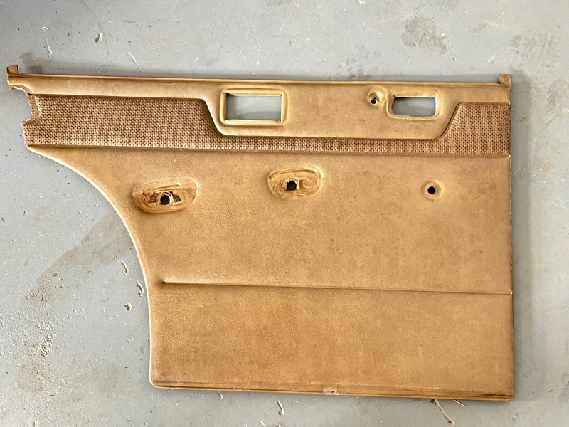 1975 Mercedes Benz W115 240D Rear Left Interior Door Panel Card Brown W 115 114