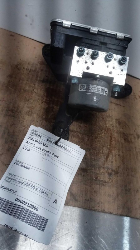 2021 BMW 228i ABS Hydraulic Assembly OEM 34505A2EDD9 Used 52K Miles White