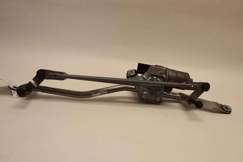 2020-2023 BMW M235I F44 FRONT WINDSHIELD WIPER MOTOR TRANSMISSION LINKAGE OEM