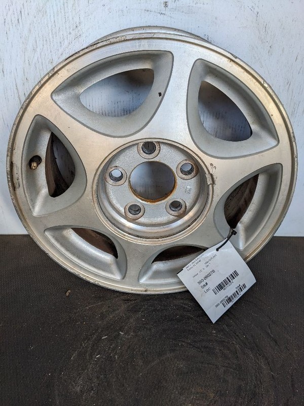 Wheel 15x6 Aluminum Gold Accent Opt V11 Fits 99 CUTLASS 1179374