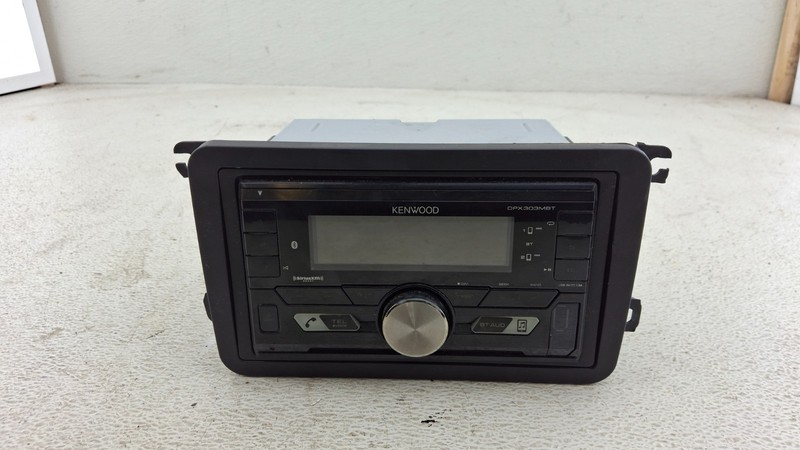 15 VW passat Kenwood DPX303MBTDigital Radio Media Receiver Bluetooth