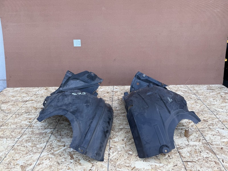 MERCEDES W212 E63 2014-2016 OEM FRONT LEFT DRIVER FENDER LINER SPLASH SHIELD SET