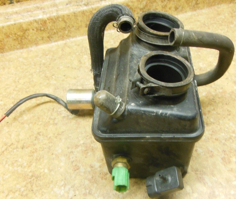 2005 Suzuki AN650 Burgman AN 650 Scooter Air Intake Chamber Manifold Box Inlet