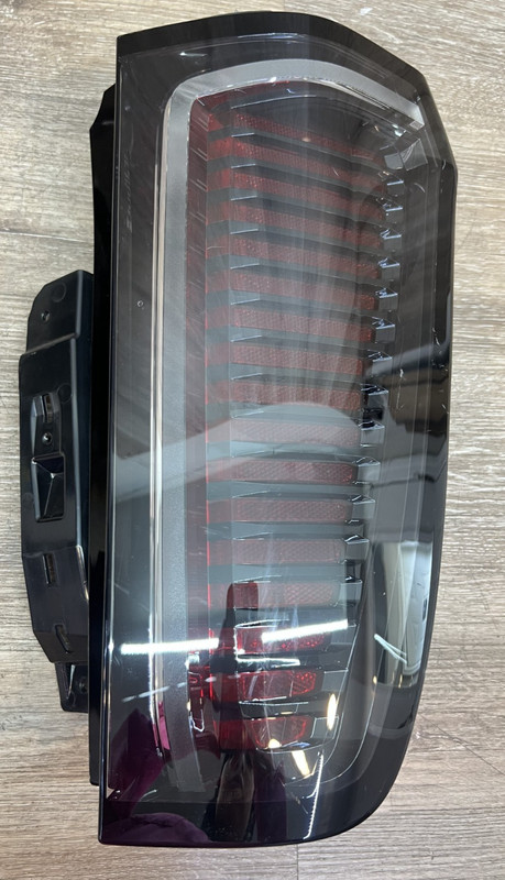 2026 Cadillac Vistiq LH Driver Side Tail Light OEM 42924031
