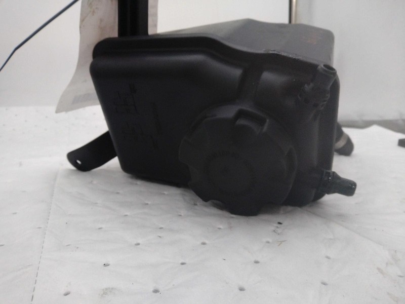 2006 BMW 530i Engine Coolant Reservoir Silver OEM 17137542986 110K Miles