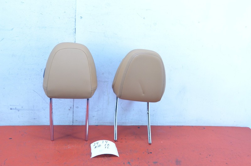22-24 BMW i4 GRAN COUPE G26 FRONT RIGHT / LEFT SEAT HEADREST SET OEM