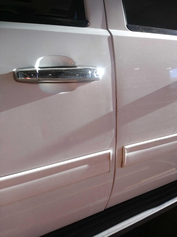 2010 GMC Yukon XL 1500 Left Door White Crease C Grade 183K Miles OEM
