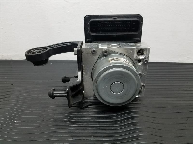 18-23 GMC Acadia ABS Pump Anti-Lock Brake W/O Pre-Crash System OEM 84738977