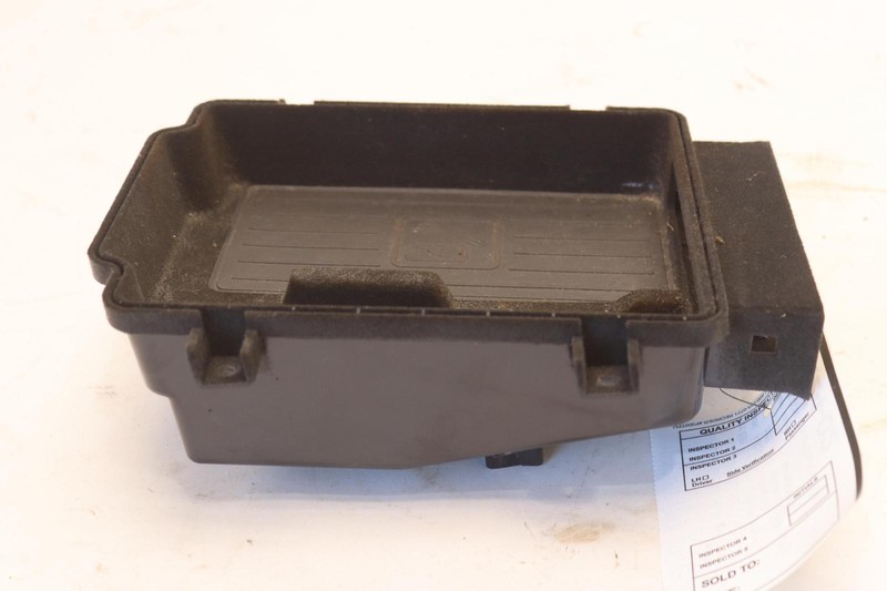 2020-2023 AUDI Q7 SQ7 CENTER CONSOLE STORAGE W/ WIRELESS CHARGER UNIT OEM