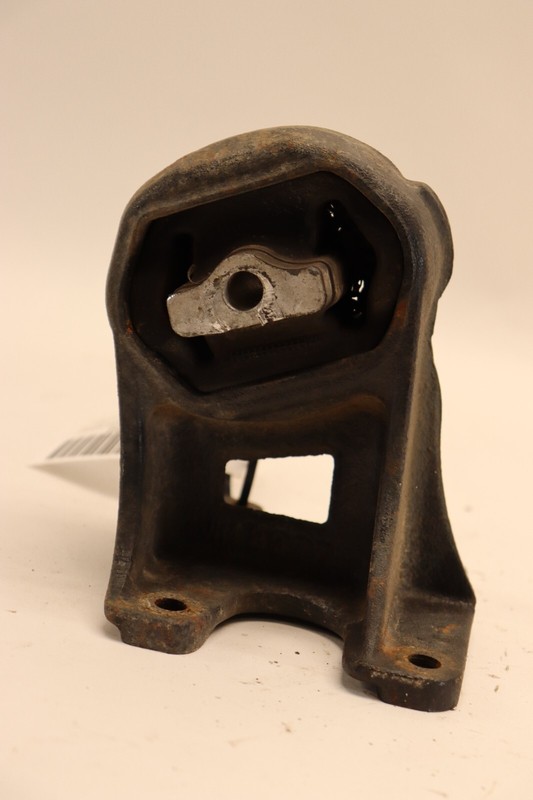 2011-2018 DODGE RAM 1500 5.7L RWD RIGHT SIDE ENGINE MOTOR MOUNT SUPPORT OEM