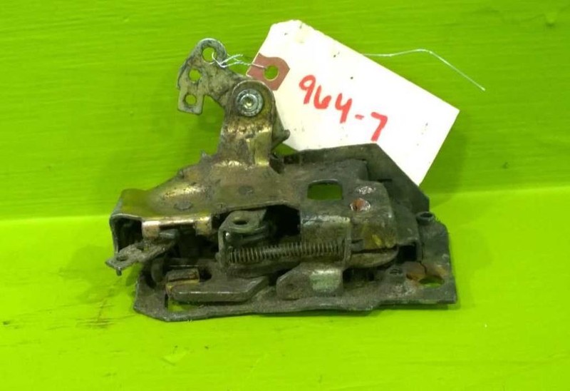 94 CHEVY 1500 PASSENGER RIGHT FRONT DOOR LOCK LATCH OEM 964-7