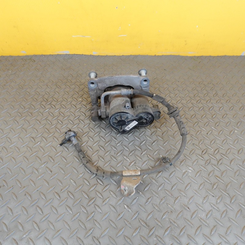 2017-2024 CHRYSLER PACIFICA REAR RIGHT SIDE BRAKE CALIPER OEM 68442754AB