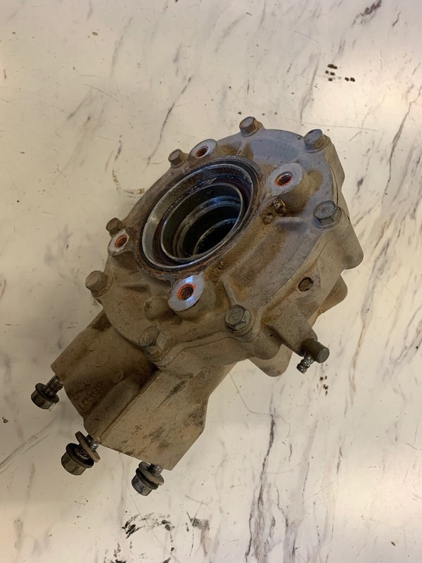 1998 - 2001GRIZZLY YFM600 Atv 4X4 REAR DIFFERENTIAL GEARS CASE Good