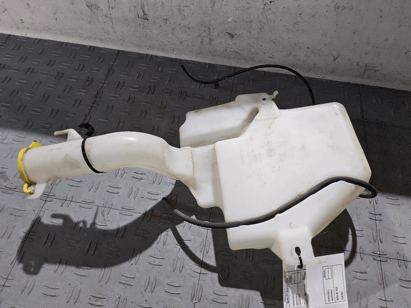 Wash Reservoir Fits 11-20 CARAVAN 3556104