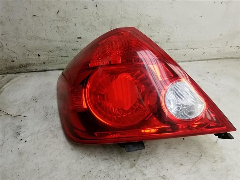 05-07 SCION TC DRIVER SIDE REAR LEFT TAIL LIGHT ASSEMBLY