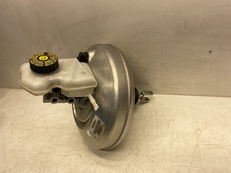 2016-2019 BMW X1 POWER BRAKE BOOSTER AND MASTER CYLINDER ASSEMBLY OEM