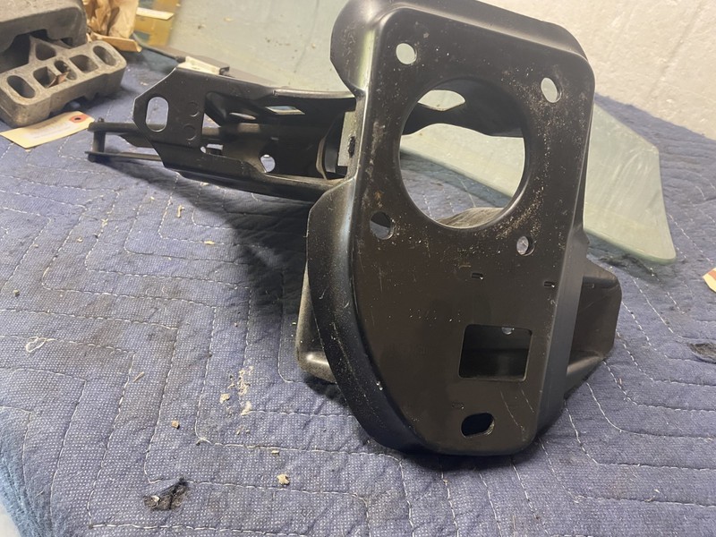 2000 Volkswagen Golf 2 Door VR6 Brake / Gas Pedal Bracket OEM