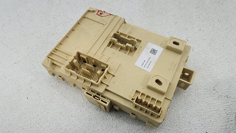 2022-2024 Kia FORTE Interior Fuse Box Cabin Smart Junction *DAMAGE* OEM