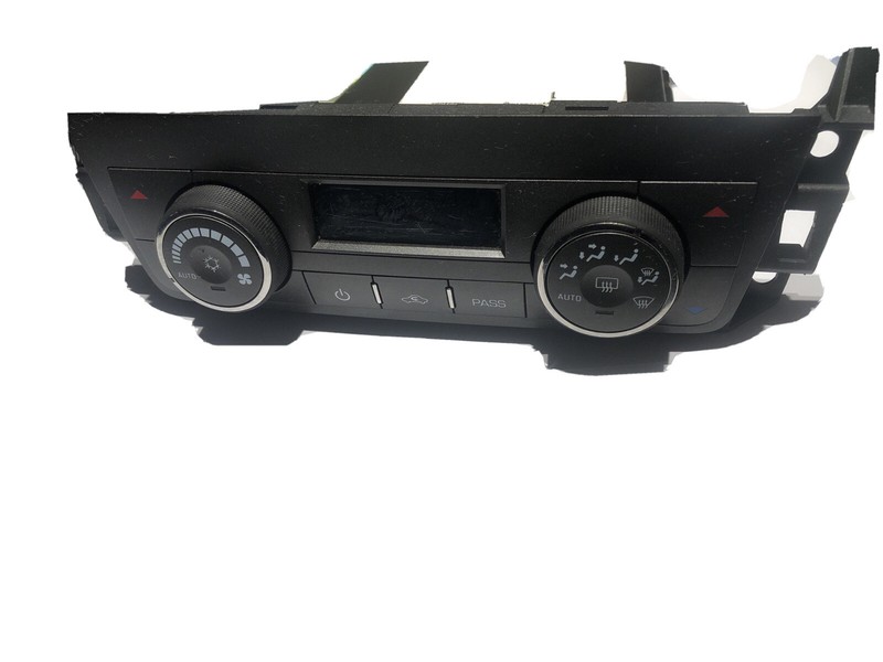 07 08 09 Cadillac SRX AC Heater Defrost Climate Control Switch OEM