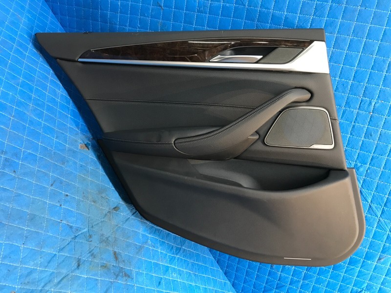 17-22 BMW 540i OEM REAR LEFT DRIVER DOOR TRIM PANEL OEM