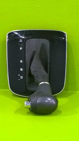 17 18 FORTE FLOOR GEAR SHIFT SELECTOR BEZEL OEM 3382-14