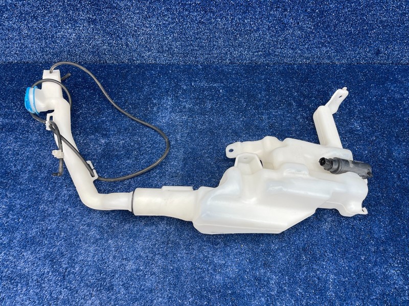 016-2021 HONDA CIVIC OEM.WASHER BOTTLE RESERVOIR W/ PUMP AW060851-568