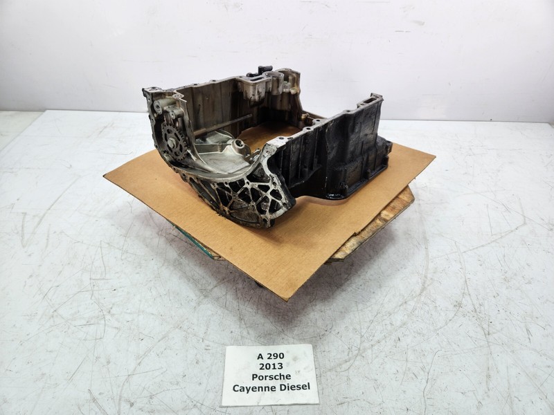 ✅ 11-18 OEM Porsche Cayenne 958 Diesel 3.0L Upper Engine Oil Pan