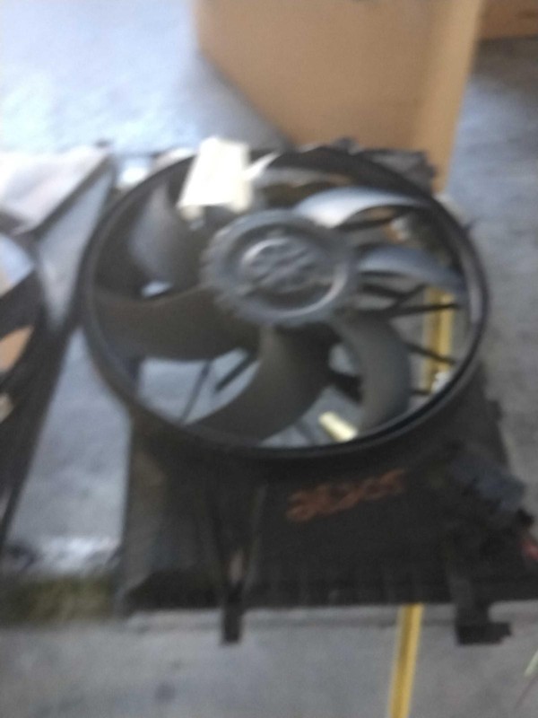 2007 Mercedes-Benz C-Class Engine Cooling Fan Motor OEM 2035001693 Black Used