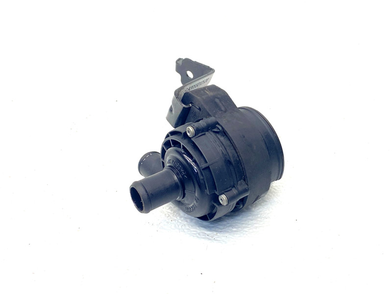 15-18 MERCEDES C300 W205 AUXILIARY WATER HEATER PUMP OEM A0.49
