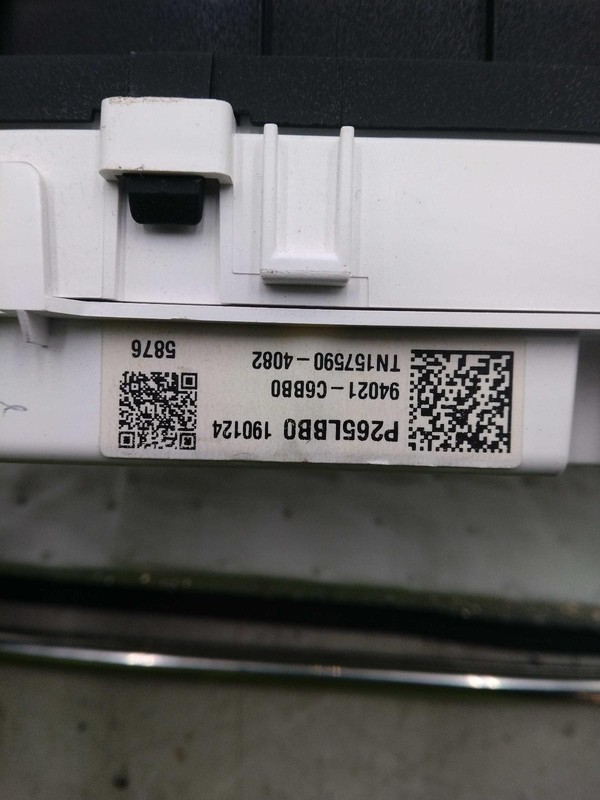 2019 KIA SORENTO Speedometer Gauge OEM Black 3.5 Display 61000 Miles