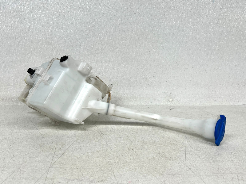 ⭐2021-2023 KIA SORENTO FRONT WINDSHIELD WIPER WASHER RESERVOIR TANK OEM LOT2700