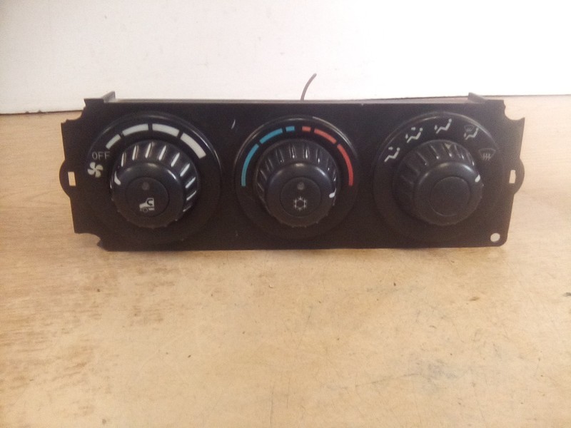Kenworth T800 Climate Control F21-1013-21-000 "READ DESCRIPTION"