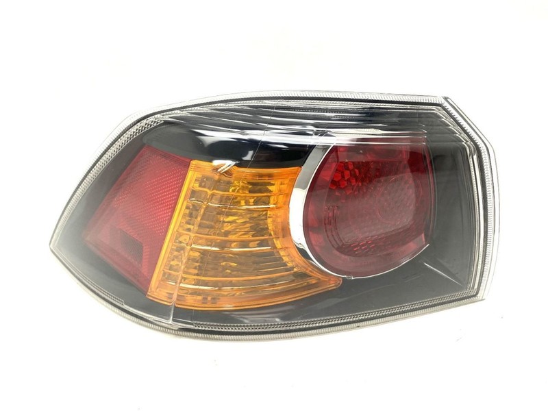 Left Driver Side Tail Light Lamp 8330A107 Fits 2008-2009 Mitsubishi Lancer 85652