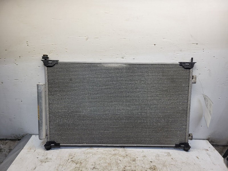 AC Condenser Fits 16-22 HR-V 1724242
